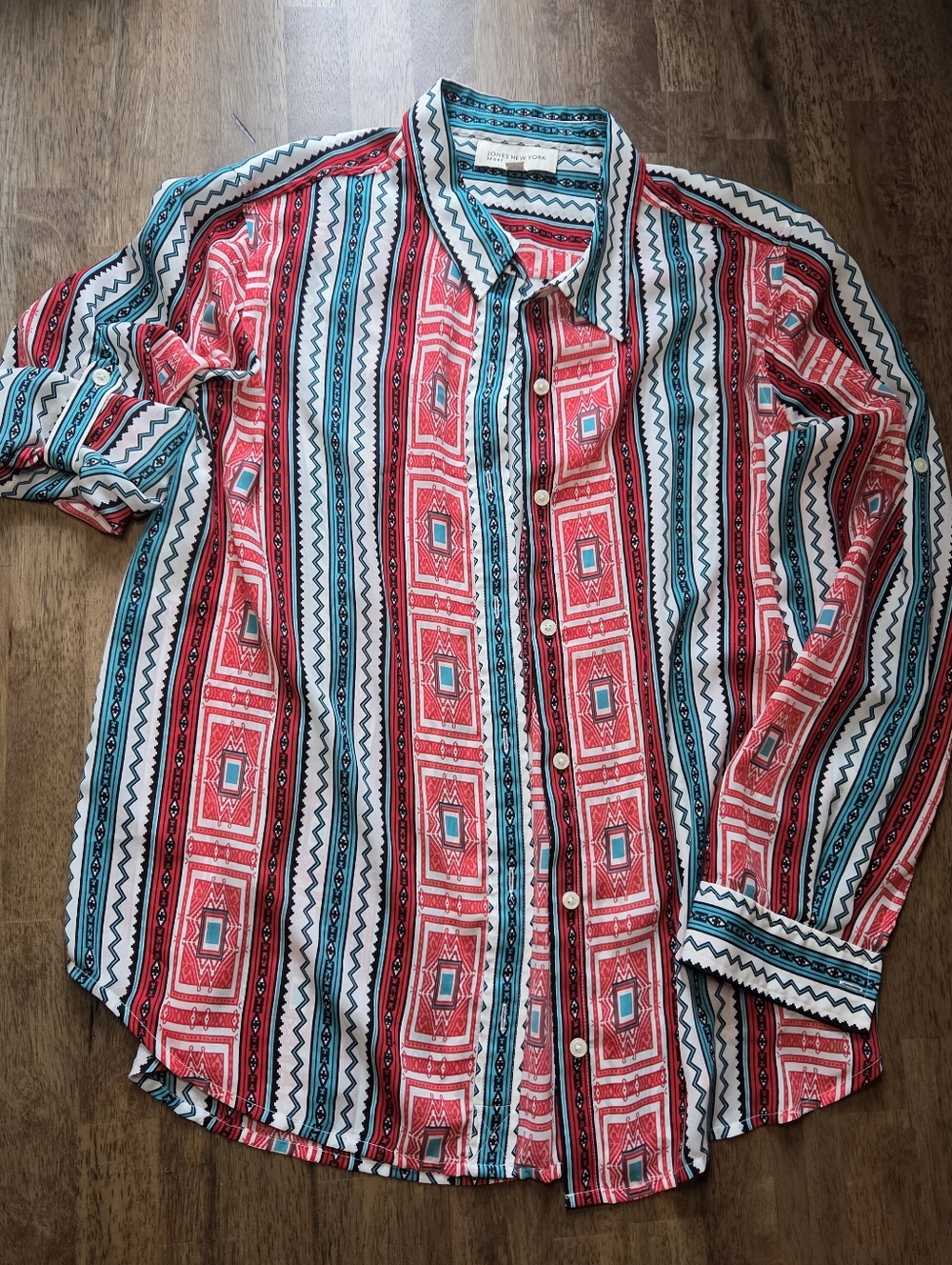 Lightweight Convertible Sleeves Awesome Aztec Patterned Button-Up Shirt